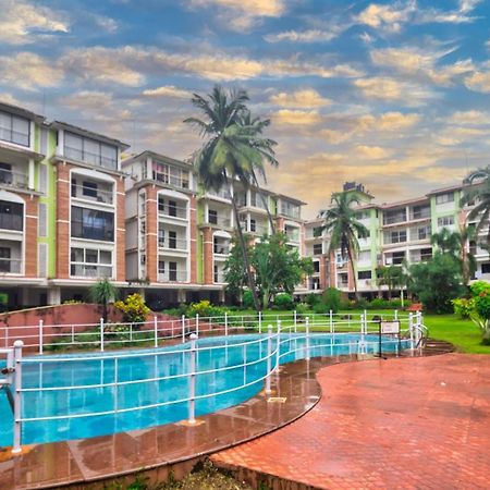 Amazing Pool View Candolim Goa 2Bhk Apartment Exterior photo